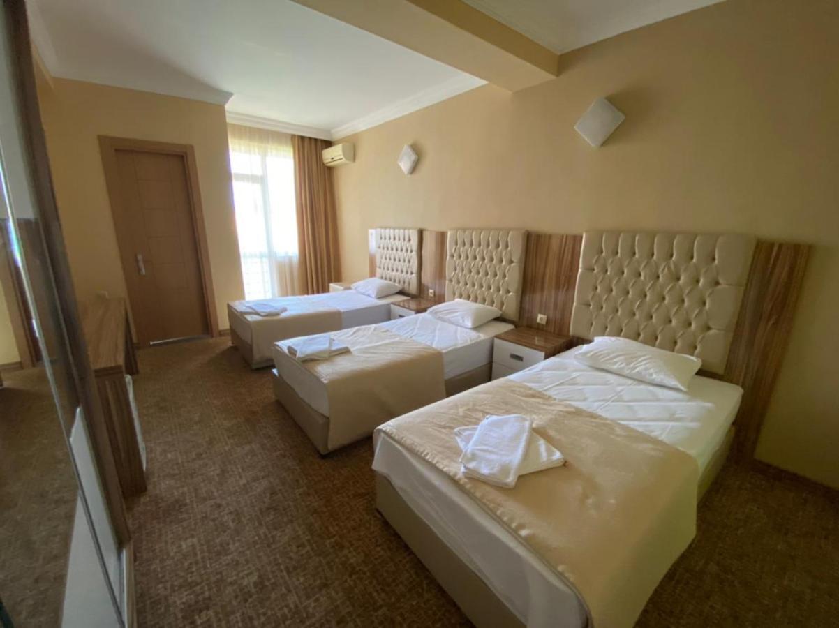 Hotel Genatsvale Batumi Exterior foto